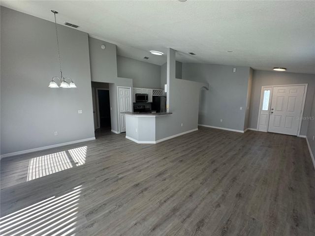 158 AYLESBURY LANE, Davenport, FL 33837