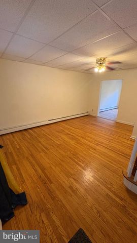 1415 EDGEWOOD AVE, Trenton, NJ 08618