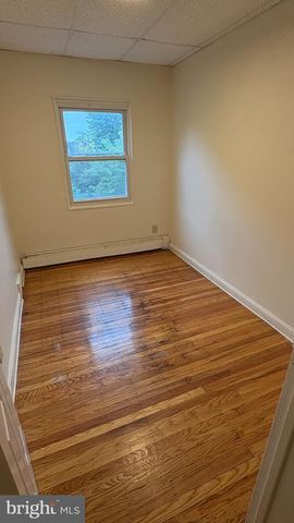 1415 EDGEWOOD AVE, Trenton, NJ 08618