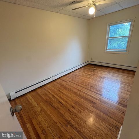1415 EDGEWOOD AVE, Trenton, NJ 08618