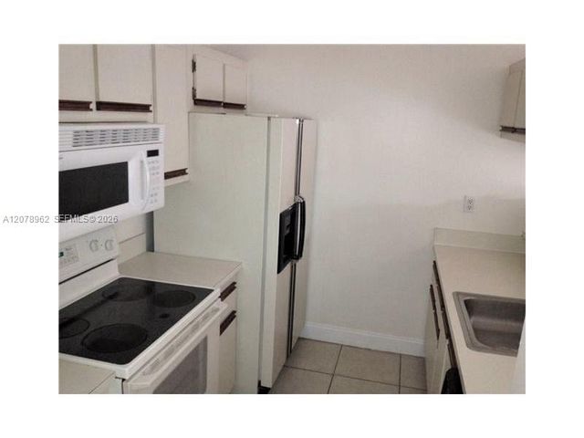 18290 Mediterranean Boulevard 7-5, Hialeah, FL 33015