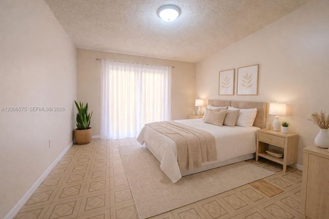 8870 Fontainebleau Blvd 409, Miami, FL 33172