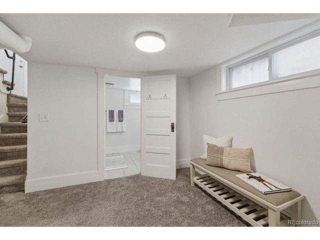 2515 N Glencoe St, Denver, CO 80207