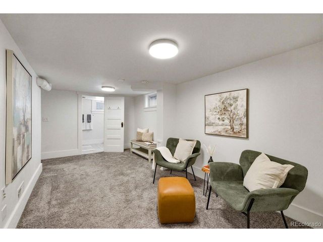 2515 N Glencoe St, Denver, CO 80207