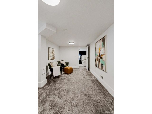 2515 N Glencoe St, Denver, CO 80207