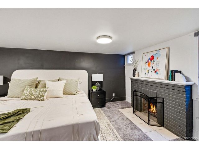 2515 N Glencoe St, Denver, CO 80207