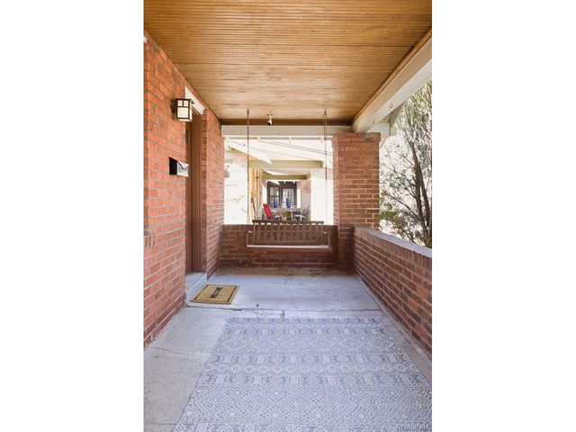 2515 N Glencoe St, Denver, CO 80207