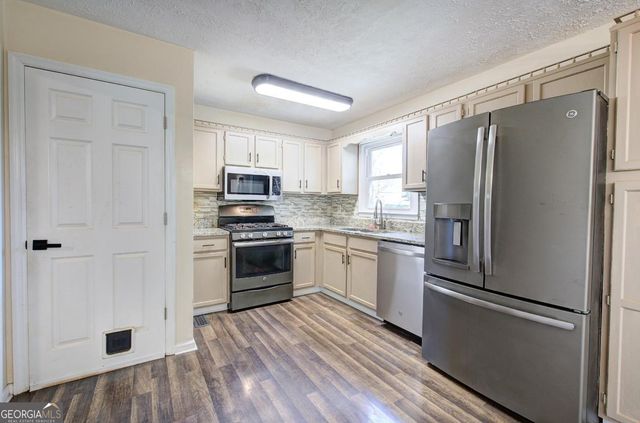 450 Sumer Lane N, Douglasville, GA 30134