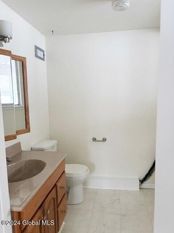 12 Evergreen Avenue, Clifton Park, NY 12065