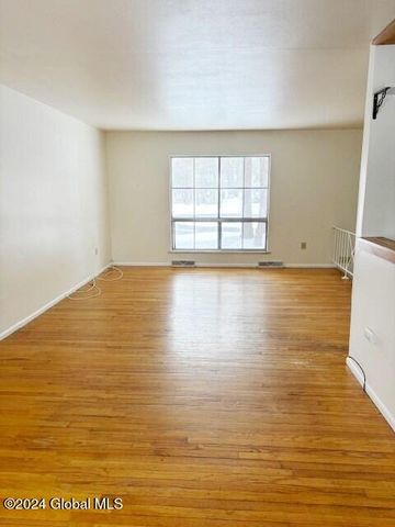 12 Evergreen Avenue, Clifton Park, NY 12065