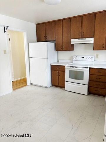 12 Evergreen Avenue, Clifton Park, NY 12065