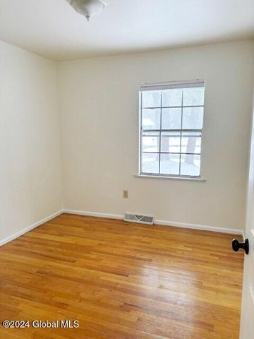 12 Evergreen Avenue, Clifton Park, NY 12065