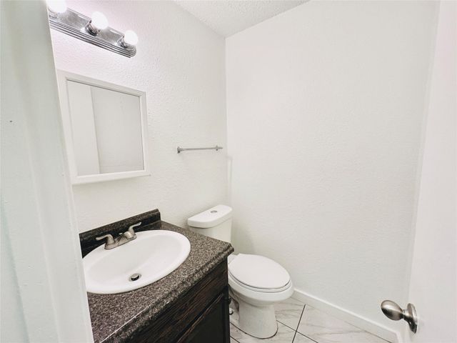 1314 Southport DR, Austin, TX 78704