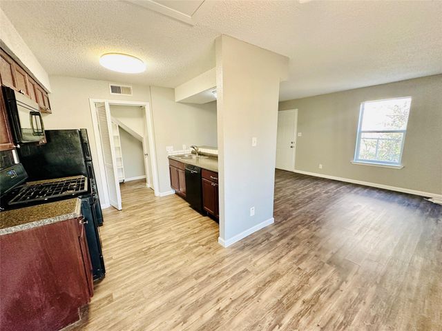 1314 Southport DR, Austin, TX 78704