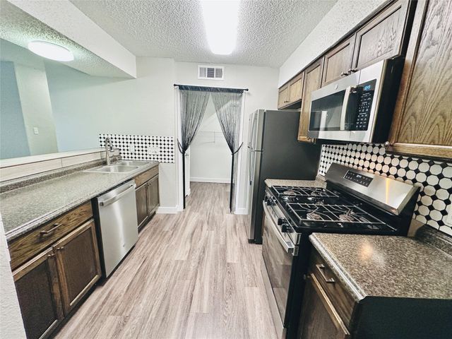 1314 Southport DR, Austin, TX 78704