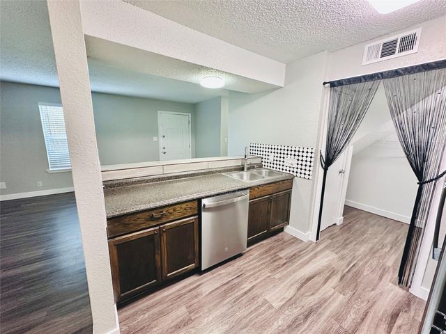 1314 Southport DR, Austin, TX 78704