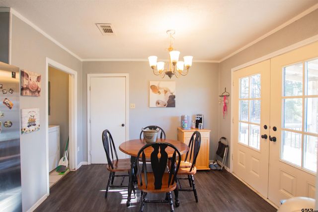 18111 CR 2142, Troup, TX 75789