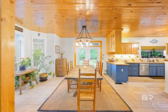 24250 N River Road, Daphne, AL 36526