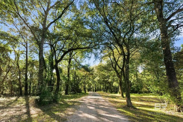 24250 N River Road, Daphne, AL 36526