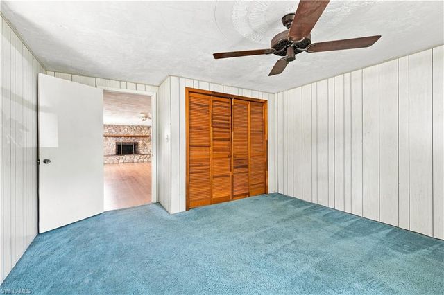 5290 Cypress LN, Naples, FL 34113