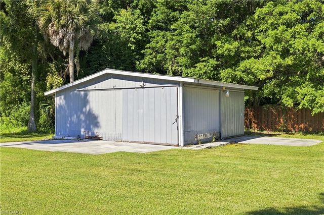 5290 Cypress LN, Naples, FL 34113