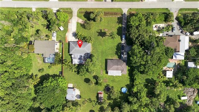 5290 Cypress LN, Naples, FL 34113