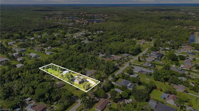 5290 Cypress LN, Naples, FL 34113