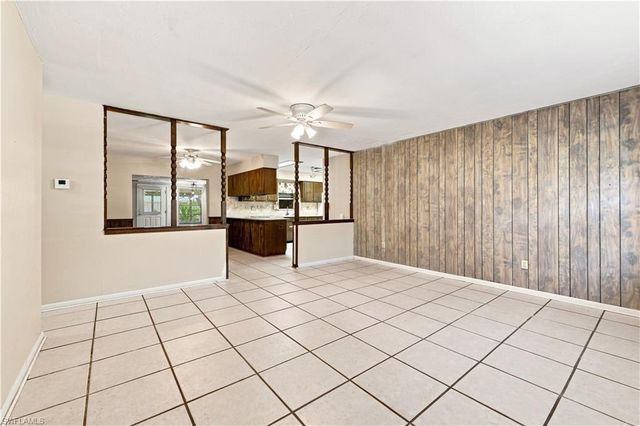 5290 Cypress LN, Naples, FL 34113