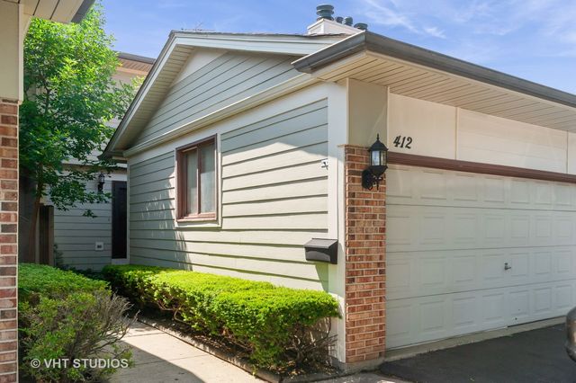 412 Bluebird Lane 412, Deerfield, IL 60015