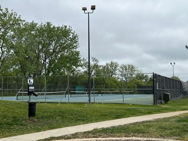 412 Bluebird Lane 412, Deerfield, IL 60015
