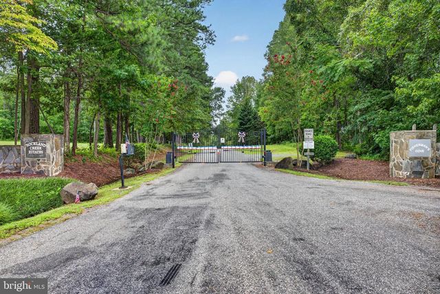 11113 PINEY FOREST DR, Bumpass, VA 23024