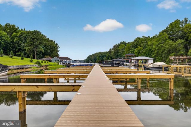 11113 PINEY FOREST DR, Bumpass, VA 23024
