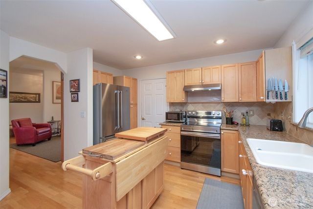 252 Laura Lane, Sequim, WA 98382