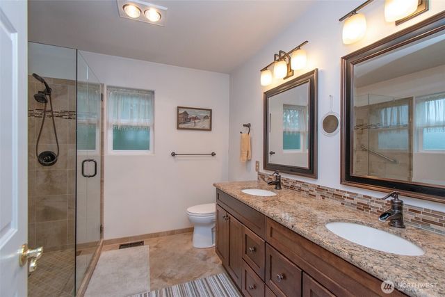 252 Laura Lane, Sequim, WA 98382