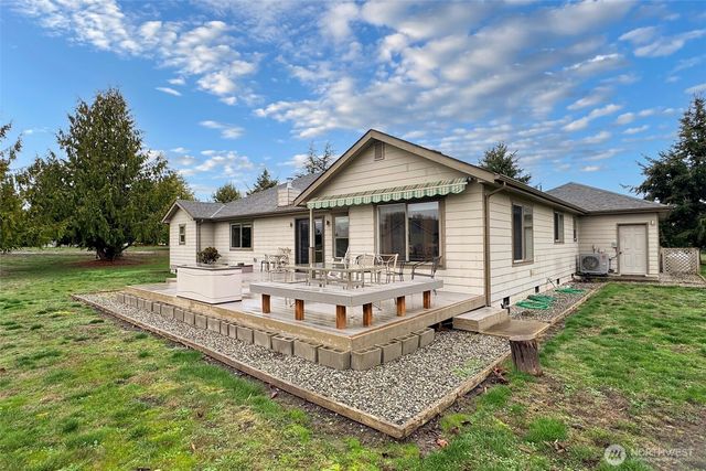 252 Laura Lane, Sequim, WA 98382