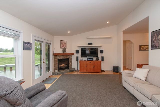 252 Laura Lane, Sequim, WA 98382