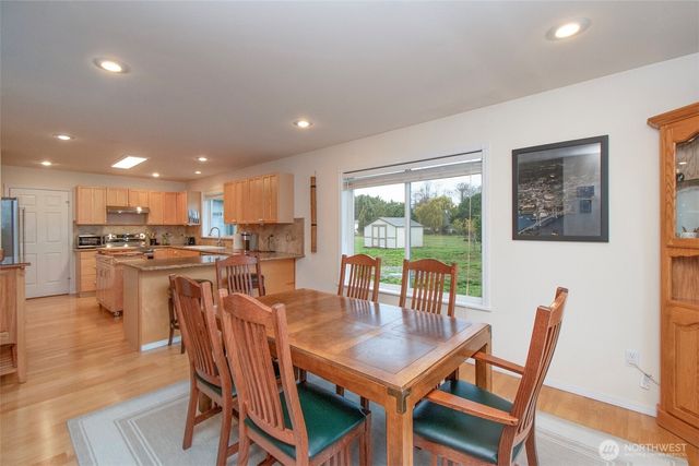 252 Laura Lane, Sequim, WA 98382