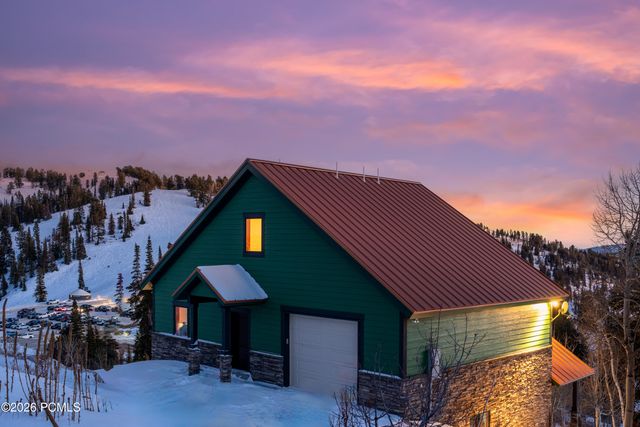 6809 N 6725, Eden, UT 84310