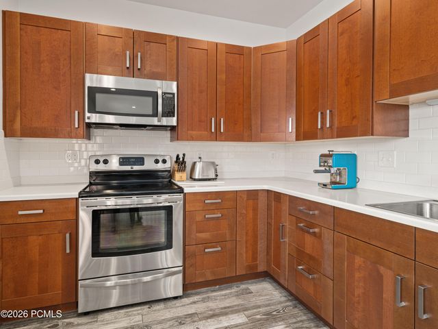 6809 N 6725, Eden, UT 84310