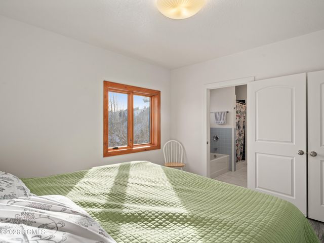 6809 N 6725, Eden, UT 84310