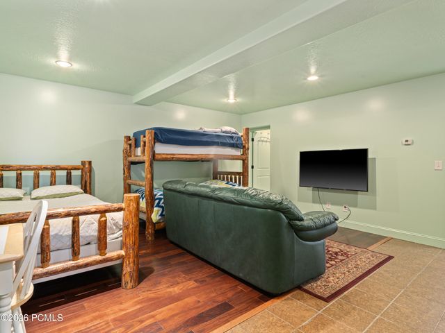 6809 N 6725, Eden, UT 84310