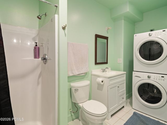 6809 N 6725, Eden, UT 84310