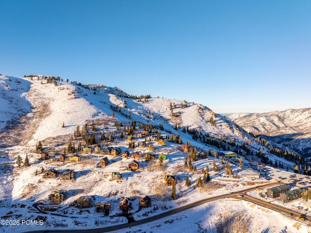 6809 N 6725, Eden, UT 84310