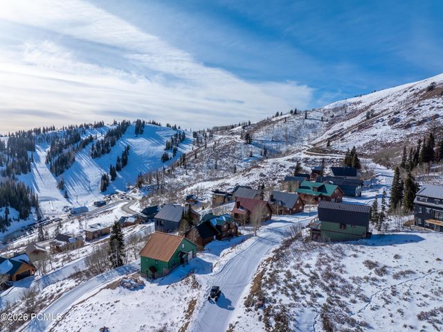 6809 N 6725, Eden, UT 84310