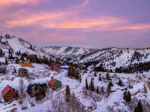 6809 N 6725, Eden, UT 84310