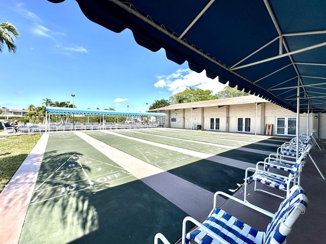 200 Bonnie Boulevard 132, Palm Springs, FL 33461