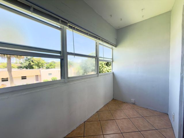 200 Bonnie Boulevard 132, Palm Springs, FL 33461