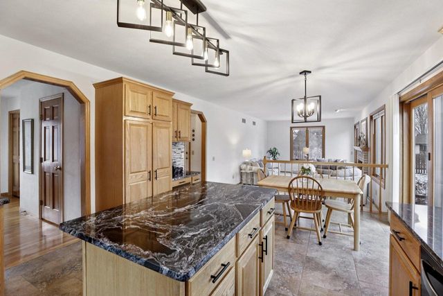 901 Innisbrook Court, Waunakee, WI 53597