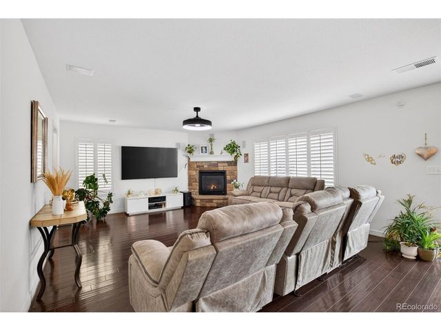 5520 Liverpool St, Denver, CO 80249