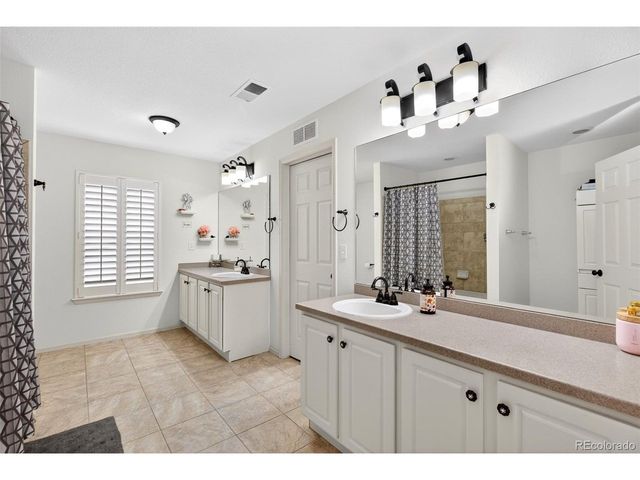 5520 Liverpool St, Denver, CO 80249